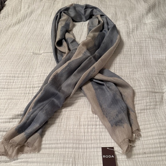 Roda Scarf - NWT - 70” x 28” - Picture 1 of 7
